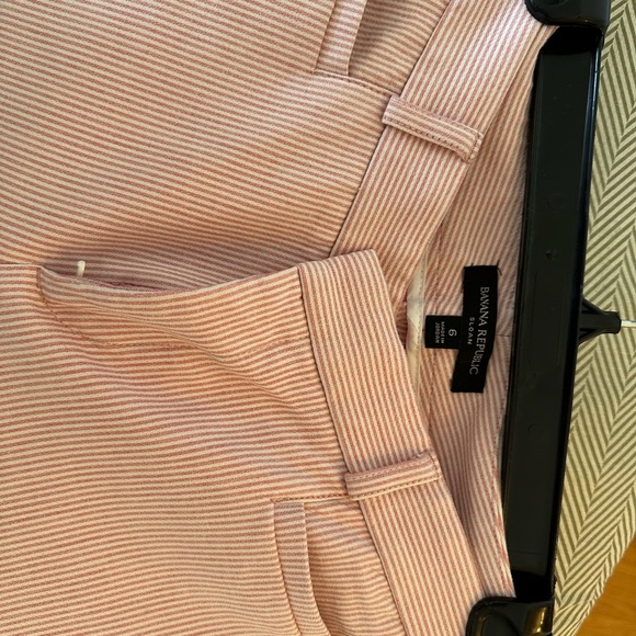 Size 27 / Joes Jeans / cropped and cute! - Picture 3 of 8